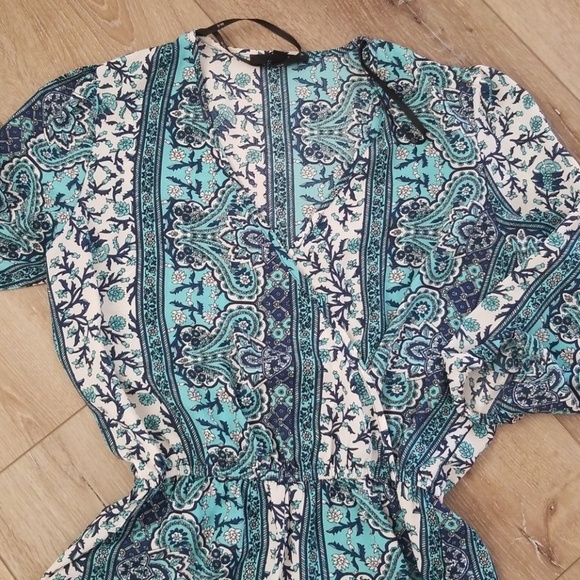 Short romper - Picture 2 of 4